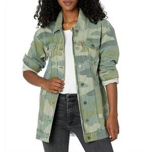 NEW LEVI'S camo print oversized trucker jacket in green